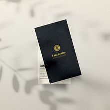 LB - Tarjetas de visita. Graphic Design project by Lara Benito - 03.07.2021