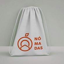 TFG Diseño Gráfico. Un proyecto de Diseño gráfico de Belén Olivas - 08.03.2021