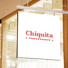 Branding Gastronómico - Chiquita Restaurant. Un proyecto de Br, ing e Identidad, Diseño gráfico y Marketing Digital de Cesar Saravia Cairo - 08.03.2021