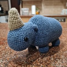 Rhinoceronte. Un proyecto de Crochet de Hermien Pellissier - 14.03.2021