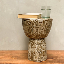 Mesa tipo banco . Seni, Kerajinan, Keramik, Desain, Desain, Dan Pembuatan Furnitur proyek oleh Kiara Hayashida - 03.14.2021