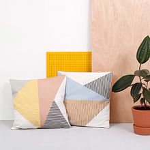 Cojines Siesta. Een project van Ontwerp van accessoires, Productontwerp, Digitale illustratie y Productfotografie van Depeapa - 15.03.2021
