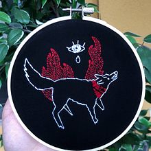 Rabia a la injusticia. . Bordado projeto de Fernanda Osorio - 17.03.2021