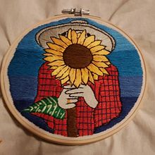 Sunflower. Un proyecto de Bordado de Ornella Ibba - 18.03.2021