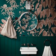 Garden of Serica Wallcovering Ein Projekt aus dem Bereich Botanische Illustration, Design, Traditionelle Illustration, Naturalistische Illustration, Aquarellmalerei, Musterdesign, Produktdesign, Gouachemalerei, Digitale Illustration, Malerei, Br, ing und Identität, Erzählung, Werbung, Blumen- und Pflanzendesign, Retail Design, Innendesign, Innenarchitektur, Kunstleitung und Bildende Künste von Anna Glover - 19.03.2021