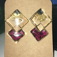 My project in Resin Jewelry Design course. Accessor, Design, Arts, Crafts, Jewelr, Design, and DIY project by Jakaranda - 05.17.2021