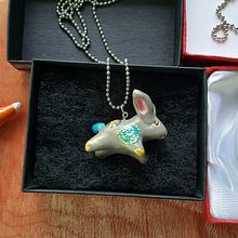Learning by following Marisa in Creating Jewelry with Polymer Clay course. Un progetto di Scultura di Valerie Suwanseree - 26.03.2021