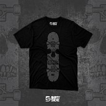 Skate Skull. Un projet de Dessin, Estampe, Illustration traditionnelle , et Sérigraphie de Murillo Damaso - 26.03.2021