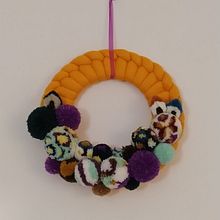 My project in Pom-Pom Design and Creation course . Arte și meșteșuguri de Anastasia Papathanaki - 04.05.2021