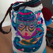 Mi Proyecto del curso: Diseño de moda: pintura y bordado sobre prendas. Un proyecto de Bordado de Lotta Laff - 01.04.2021