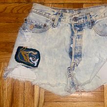 Meu projeto do curso: Bordado: conserto de roupas. Un projet de Broderie de Babi Berger - 05.04.2021