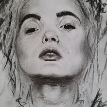 My project in Artistic Charcoal Portraiture: Creating Atmosphere course. Portrait Drawing, Traditional illustration, Fine Arts, Drawing, Realistic Drawing, and Artistic Drawing project by hmaria68 - 04.05.2021