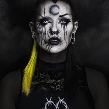 Autorretrato . Projekt z dziedziny Autoportret fotograficzn, Fotografia stud, jna, Fotografia portretowa, Retuszowanie fotografii, Fotografia art, st, czna i  Fotografia mod użytkownika Lu Poulain - 06.04.2021