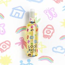 COOL KIDS WHITE WINE . Product Design, Industrial Design, and Packaging project by Aitor Santana - 02.16.2021
