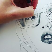 Portrait drawings: be weird, be you. Drawing project by Jorijn van Vugt - 04.09.2021