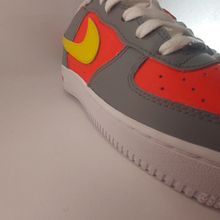 NIKE AF1 INFRARED . Un proyecto de Arte urbano, Artesanía, Instagram y Pintura acrílica de Samuel CG - 10.04.2021