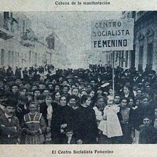 Mujeres: luchas y conquistas. Colagem, Design gráfico, Infografia, e Tipografia projeto de Eugenia Izquierdo - 14.04.2021