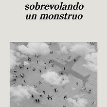 Aviones sobrevolando un monstruo. Een project van Schrijven y Verhaallijn van Daniel Saldaña París - 16.04.2021