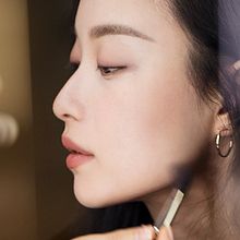 BOBBI BROWN. Een project van Retoucheren van foto's van Xi Chen - 20.04.2021
