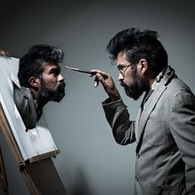 Mi Proyecto del curso: Autorretrato fotográfico artístico. Un proyecto de Dibujo de Retrato de Luis Meza - 23.04.2021