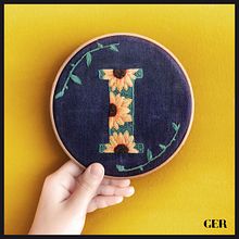 Girasoles para Ily. Ein Projekt aus dem Bereich Stickerei von Gerly Ferras Almaguer - 25.04.2021