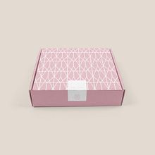 Lady Aysha - Branding. Een project van  Ontwerp,  Br, ing en identiteit y Packaging van Sara Santos - 22.08.2020