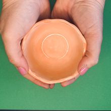 Mi Proyecto del curso: Esmaltado en cerámica para principiantes. Ceramics, Traditional illustration, Arts, and Crafts project by Lady Madriz Studio - 04.26.2021