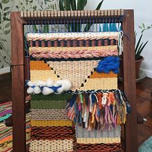Meu projeto do curso: Introdução à tapeçaria em tear manual. Un proyecto de Pattern Design, Decoración de interiores y Tejido de Hélia Martinho Fernandes gil - 26.04.2021