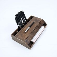 Estuche. Organizador de escritorio. Un proyecto de Artesanía, Diseño de producto y Carpintería de Oitenta - 01.05.2021