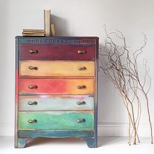 Blended Paint Effect with Chalk Paint. Furniture Design, Making, Watercolor Painting, Upc, cling & Interior Decoration project by Chloe Kempster - 05.07.2021