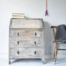 Using a White Wash to create a Rustic look . Upc, cling, Watercolor Painting, Painting, Furniture Design, and Making project by Chloe Kempster - 05.07.2021