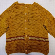 Mi Proyecto del curso:  Top-down: prendas a crochet de una sola pieza. Un proyecto de Crochet de Noelia Garcia de la Hoz - 09.05.2021