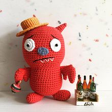 Amigurumi, libro y personajes. Un proyecto de Tejido de Carla Morong Campillo - 11.05.2021
