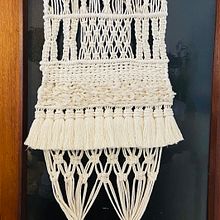 Mi Proyecto del curso: Introducción al macramé: creación de un tapiz decorativo. Arts, Crafts, Design, Interior Design, and Macramé project by Veronica Osorio - 05.12.2021