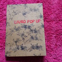 Meu projeto do curso: Criação de livros pop-up. Un progetto di Artigianato, Design editoriale, Papercraft, Rilegatura e Creatività con i bambini di renatass83 - 12.05.2021
