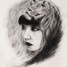 My project in Artistic Charcoal Portraiture: Creating Atmosphere course. Traditional illustration, Fine Arts, Drawing, Portrait Drawing, Realistic Drawing, and Artistic Drawing project by Goldie Liu - 04.01.2021
