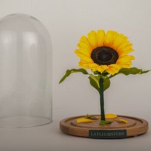 Girasol encapsulado. Traditional illustration, Paper Craft, Color Theor, Arts, Crafts, and Decoration project by Manuela Maya Rendón - 05.16.2021