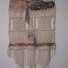 Mi Proyecto del curso: Introducción al macramé: creación de un tapiz decorativo. Accessor, Design, Arts, Crafts, Interior Design, Decoration, Fiber Arts, and Macramé project by luisinabalestieri - 05.21.2021