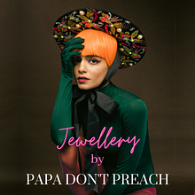 Hand Embroidered Jewellery. Projekt z dziedziny Projektowanie biżuterii, Design i Projektowanie dodatków użytkownika Medha Choudhary - 22.05.2021