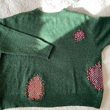 Mi Proyecto del curso: Visible mending: arregla con color tus prendas de punto. Un proyecto de Diseño de moda, Bordado, Costura, Tejido, Upc y cling de Soledad Quiroz - 21.05.2021