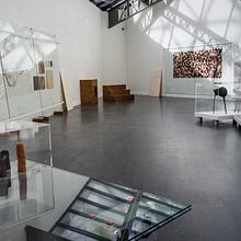 Materia Gris. Un proyecto de Diseño de interiores, Interiorismo, Diseño de iluminación, Upc y cling de Lucas Muñoz - 23.05.2021
