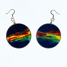 Sunrise Sunset Earrings. Un progetto di Design di gioielli, Artigianato, Belle arti e Teoria del colore di Brie Bailey - 31.03.2021