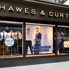 Hawes and Curtis Storefronts . Un proyecto de Fotografía y Publicidad de Emma-Jane Lewis - 25.05.2021