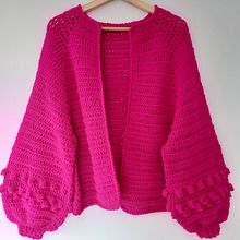 Mi Proyecto del curso:  Top-down: prendas a crochet de una sola pieza. Projekt z dziedziny Projektowanie mod,  Tkactwo, DIY, Sz i dełkowanie użytkownika Andrea Pino - 01.06.2021