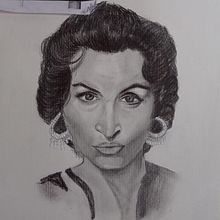 Retrato de Mercedes Funes interpretando a Tita Merello. Pencil Drawing, and Portrait Drawing project by Natalin Inchauspe - 05.01.2021
