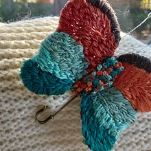 My project in Stumpwork Embroidery: Create 3D Ornaments  course. Design de joias, e Bordado projeto de karua08 - 07.06.2021