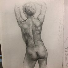 My project in Dynamic Figure Drawing course. Un projet de Esquisse , Dessin au cra, on, Dessin , et Dessin réaliste de Andrew Mokgatla - 06.06.2021