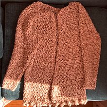 Mi Proyecto del curso:  Top-down: prendas a crochet de una sola pieza. Projekt z dziedziny Projektowanie mod,  Tkactwo, DIY, Sz i dełkowanie użytkownika Claudia Cortez Briones - 02.06.2021