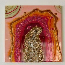 First Resin Geode Inspired Painting Paintings. Un progetto di Artigianato di lmdavis_91 - 09.06.2021