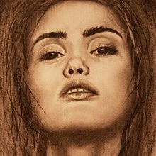 My project in Artistic Charcoal Portraiture: Creating Atmosphere course. Een project van Traditionele illustratie,  Beeldende kunst,  Tekening,  Portrettekening, Realistische tekening y  Artistieke tekening van Deborah - 11.06.2021